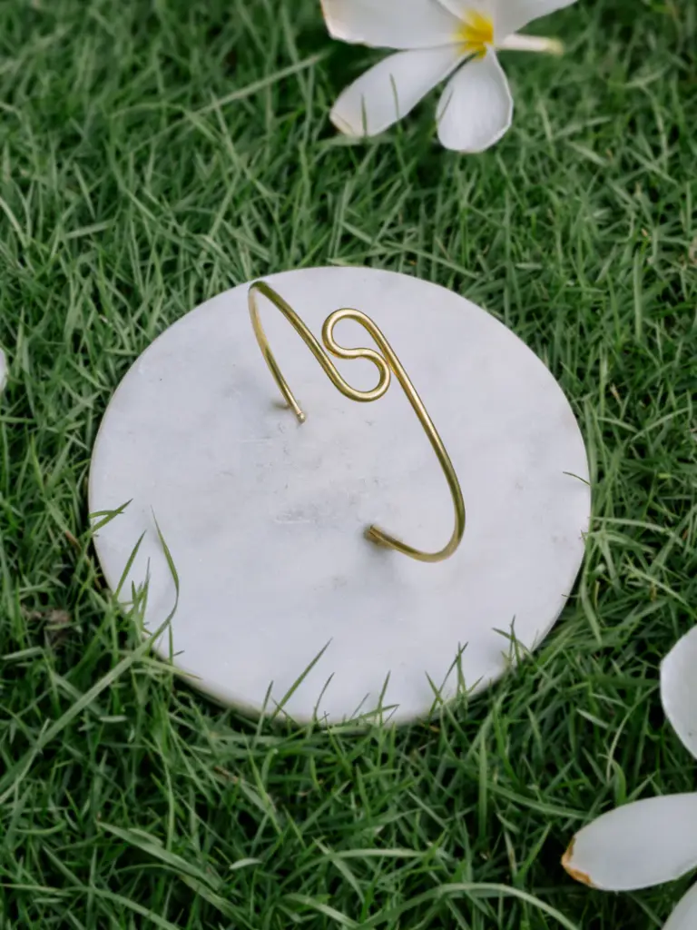 Flowfinity Adjustable Brass Bracelet (Anti Tarnish)